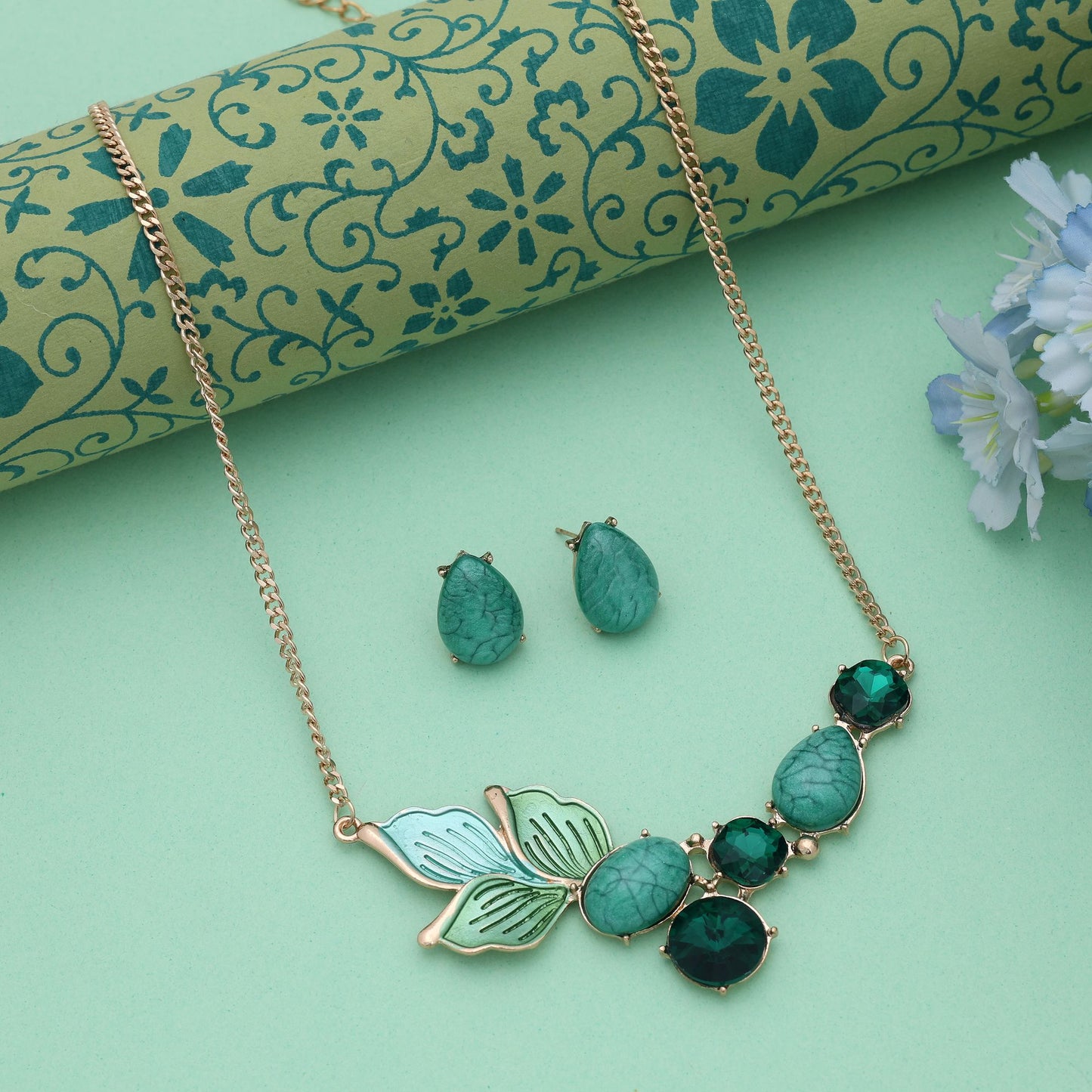 Green Color Anti Tarnish Necklace Set With Elegant Everyday Wear Jewelry Styling