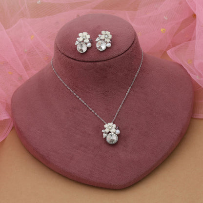 Silver Color Anti Tarnish Necklace Set With Modern Minimal Elegant Jewelry Finish