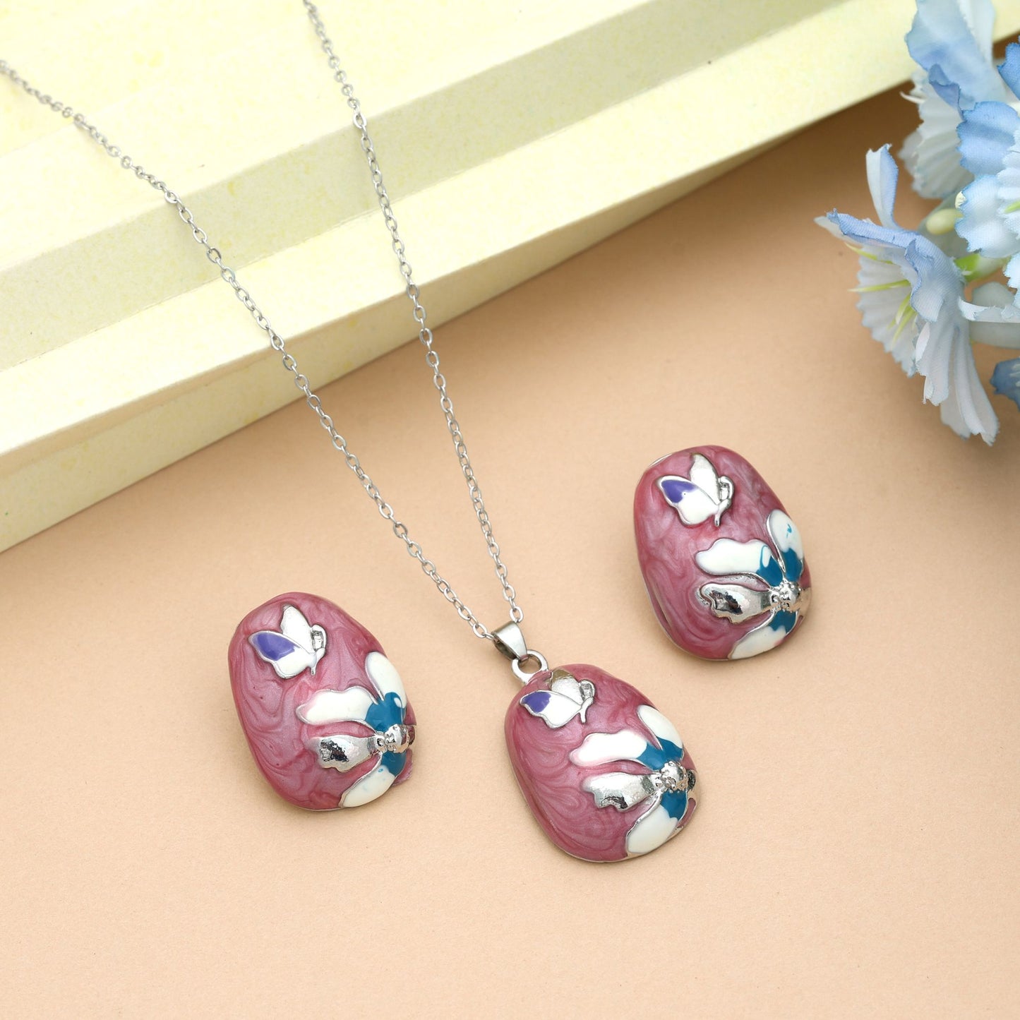 Magentafarbenes Meena-Arbeit Anti-Anlauf Halsketten-Set mit königlich-traditionellem Finish