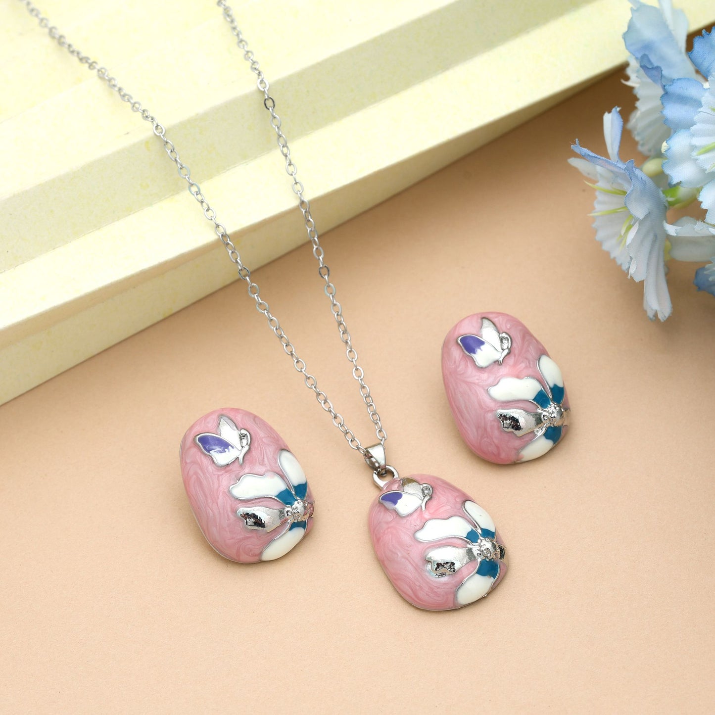 Pinkfarbenes Meena-Arbeit Anti-Anlauf-Halsketten-Set mit kunstvollem traditionellem Design