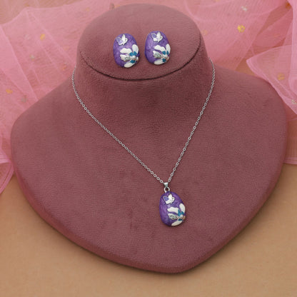 Violettes Meena Work Anti-Tarnish Halsketten-Set mit klassischem ethnischem Handwerksdetail