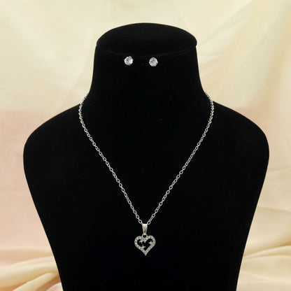 Silberfarbenes Herzförmiges Anti-Anlauf-Halsketten-Set Romantischer Stilvoller Schmuck als Geschenk