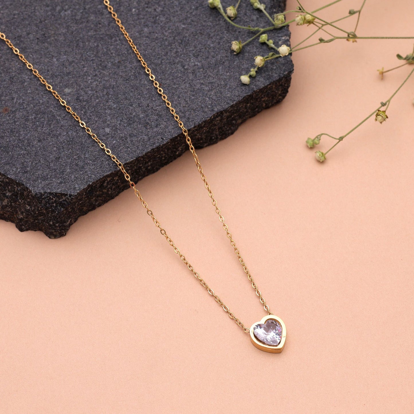 White Color Anti Tarnish Necklace with Durable Anti Fade Protection