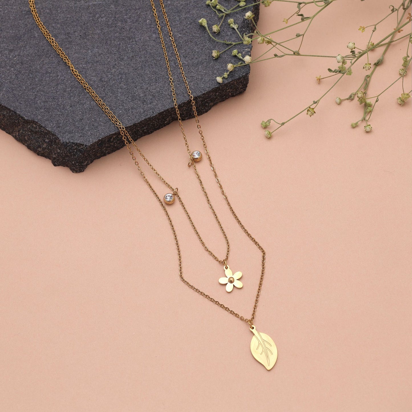 Gold Color Anti Tarnish Necklace with Trendy Everyday Fashion Appeal