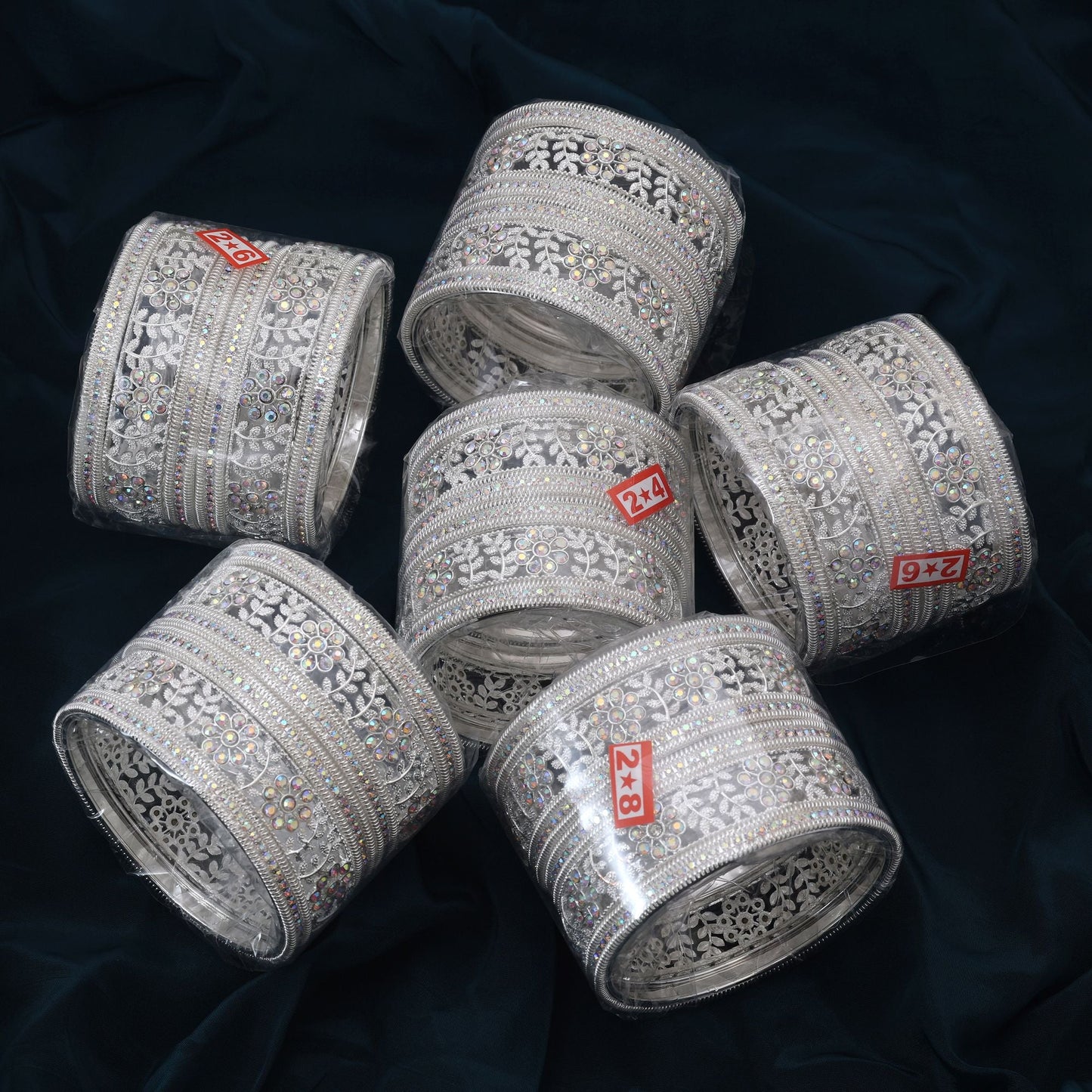 Trendy Silber Farbe 6 Set von Armreifen Combo Perfekt für Damen Modeschmuck