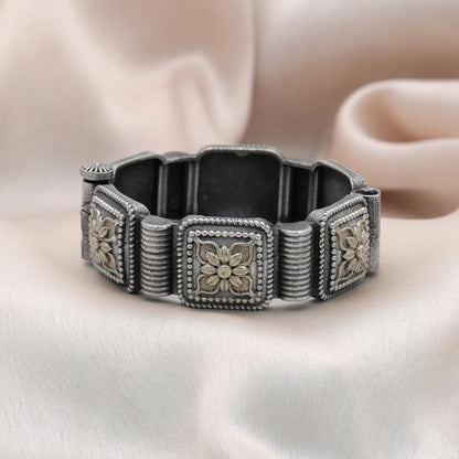Premium Gold & Silver Color Two Tone Oxidised Openable Bracelet For Women Fashion Collection