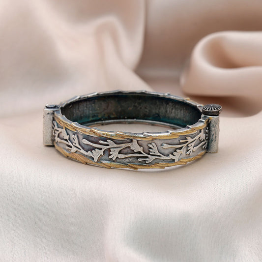 Royal Gold & Silver Color Two Tone Oxidised Openable Bracelet For Traditional Fashion Occasion Wear