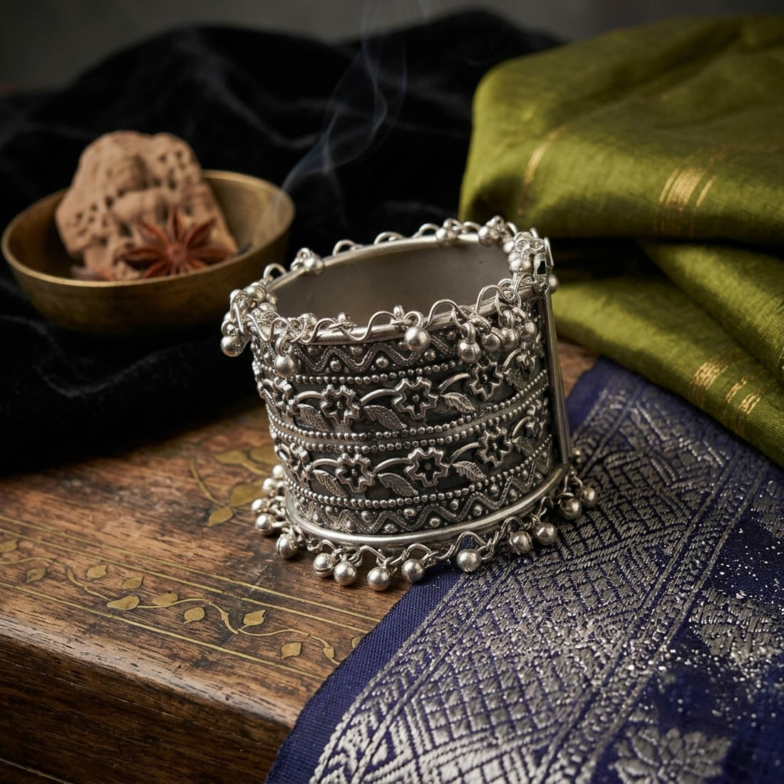 Bohemian Style Silver Color Oxidised Adjustable Handcuff Bracelet For Casual Festival Wear