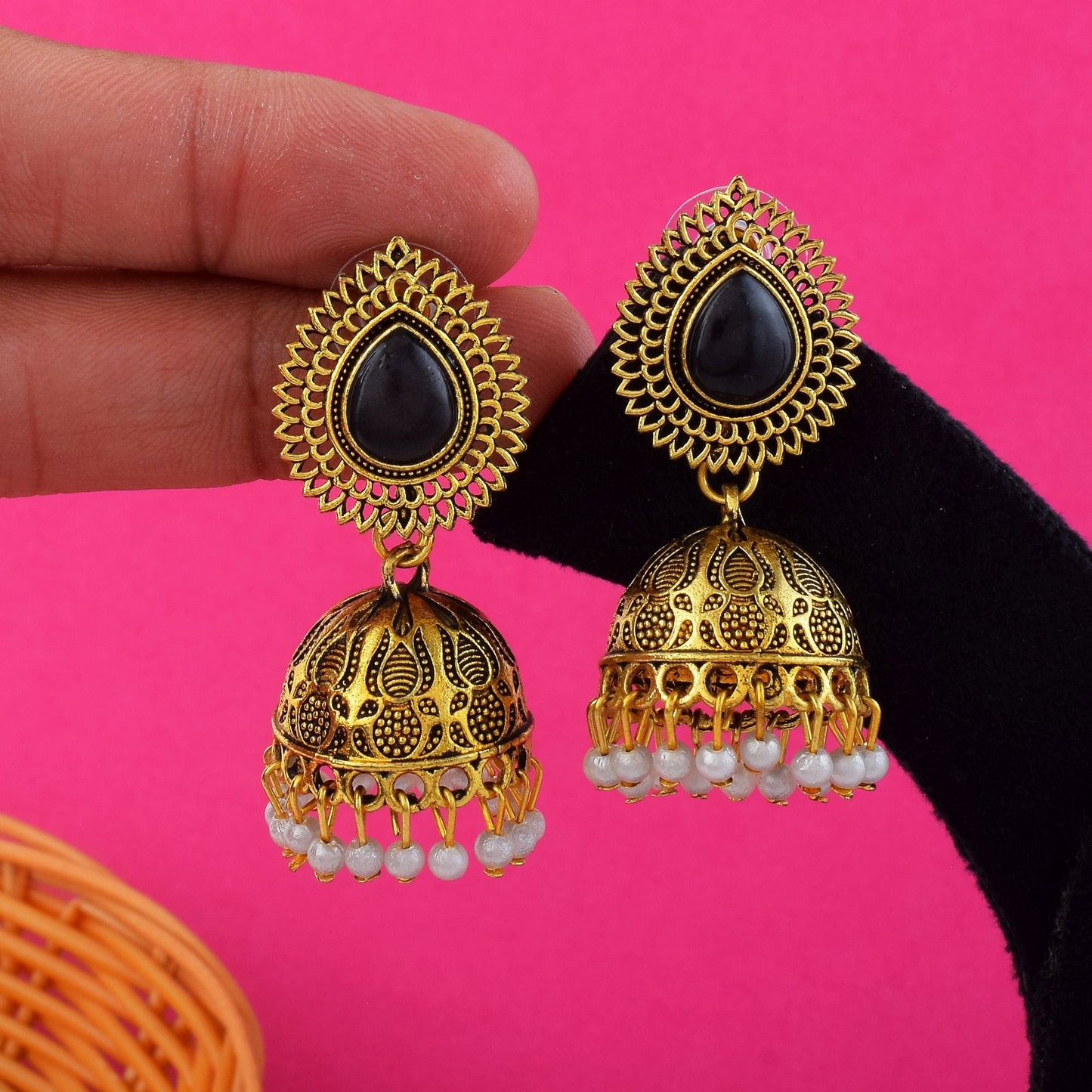 Stilvolle, schwarz oxidierte Ohrringe für Festivals, Partys und ethnischen Modeschmuck für Damen