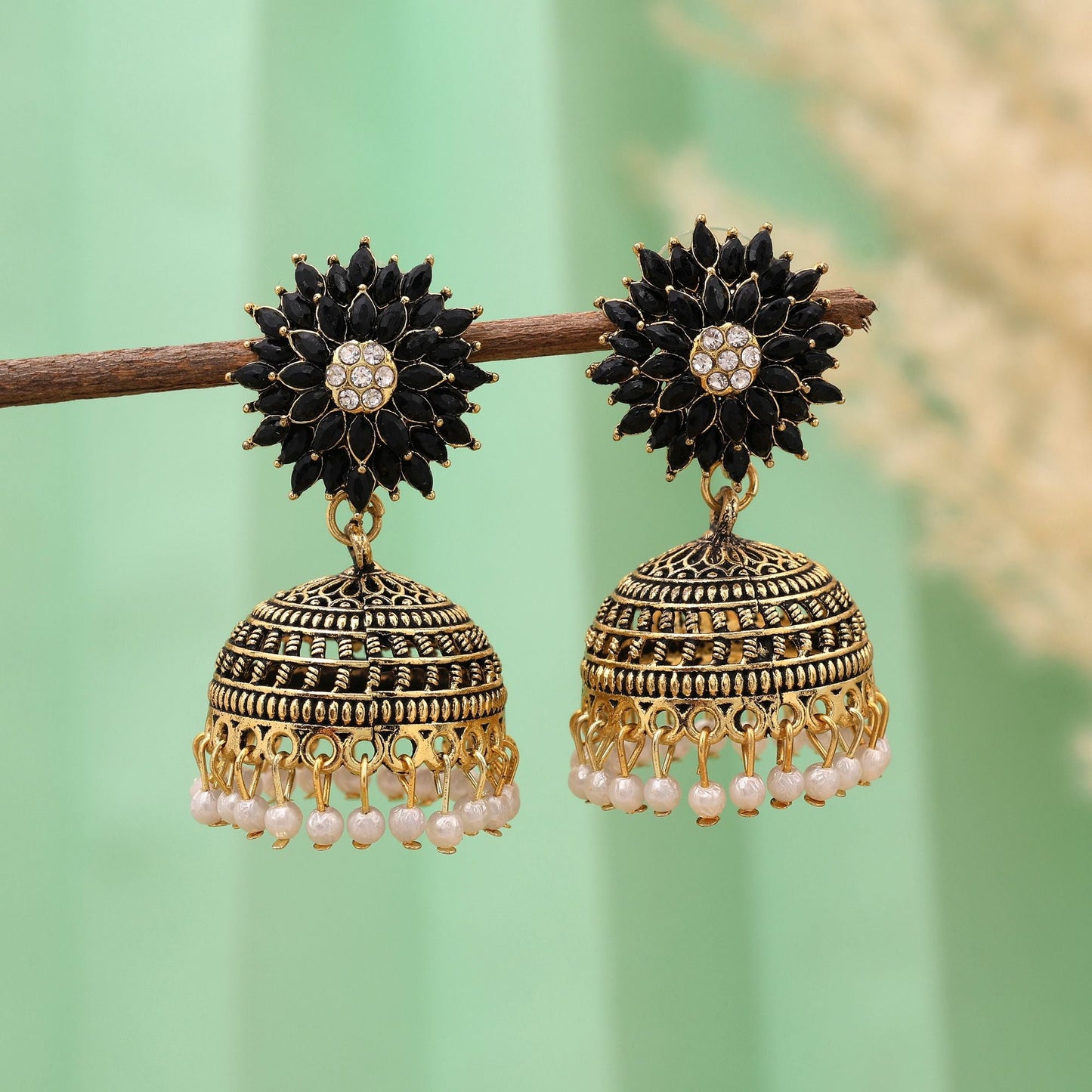 Stilvolle, oxidierte Ohrringe in Schwarz, perfekt für Hochzeiten, Verlobungen und als alltäglichen Modeschmuck