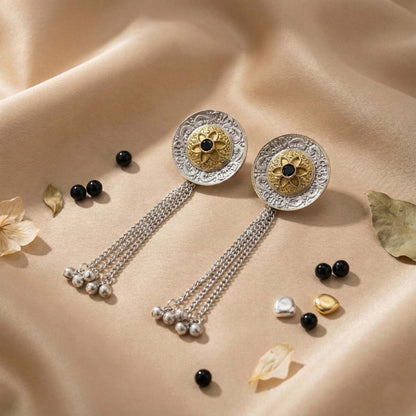 Schwarz oxidierte Ohrringe mit auffälligem zweifarbigem Kontrast, ideal für mutige Fashion-Statements