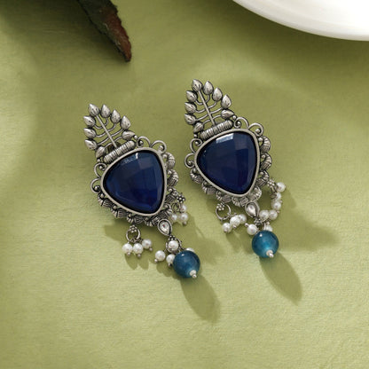 Ohrringe mit blauer Oxidierung, stilvoller, antiker, traditioneller ethnischer Schmuckkollektion