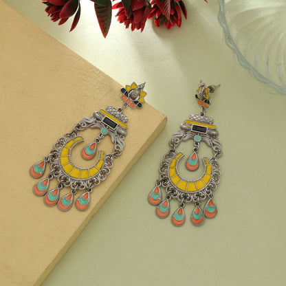 Gelbe emaillierte Ohrringe mit Meena-Arbeit – Eleganter ethnischer Schmuck