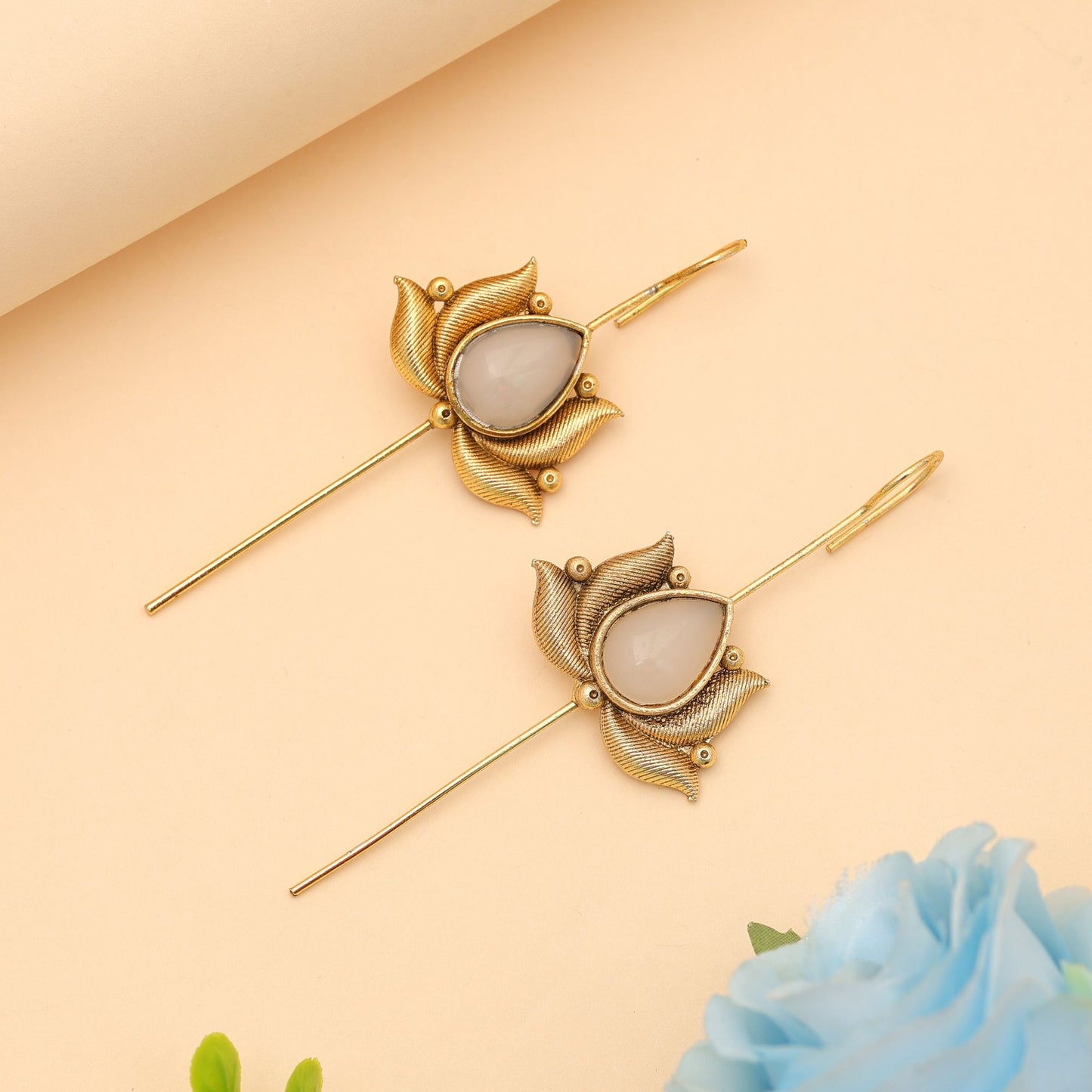 Gebrochen Weiß Oxidierter Ohrmanschette Eleganter Ethnischer Schmuck