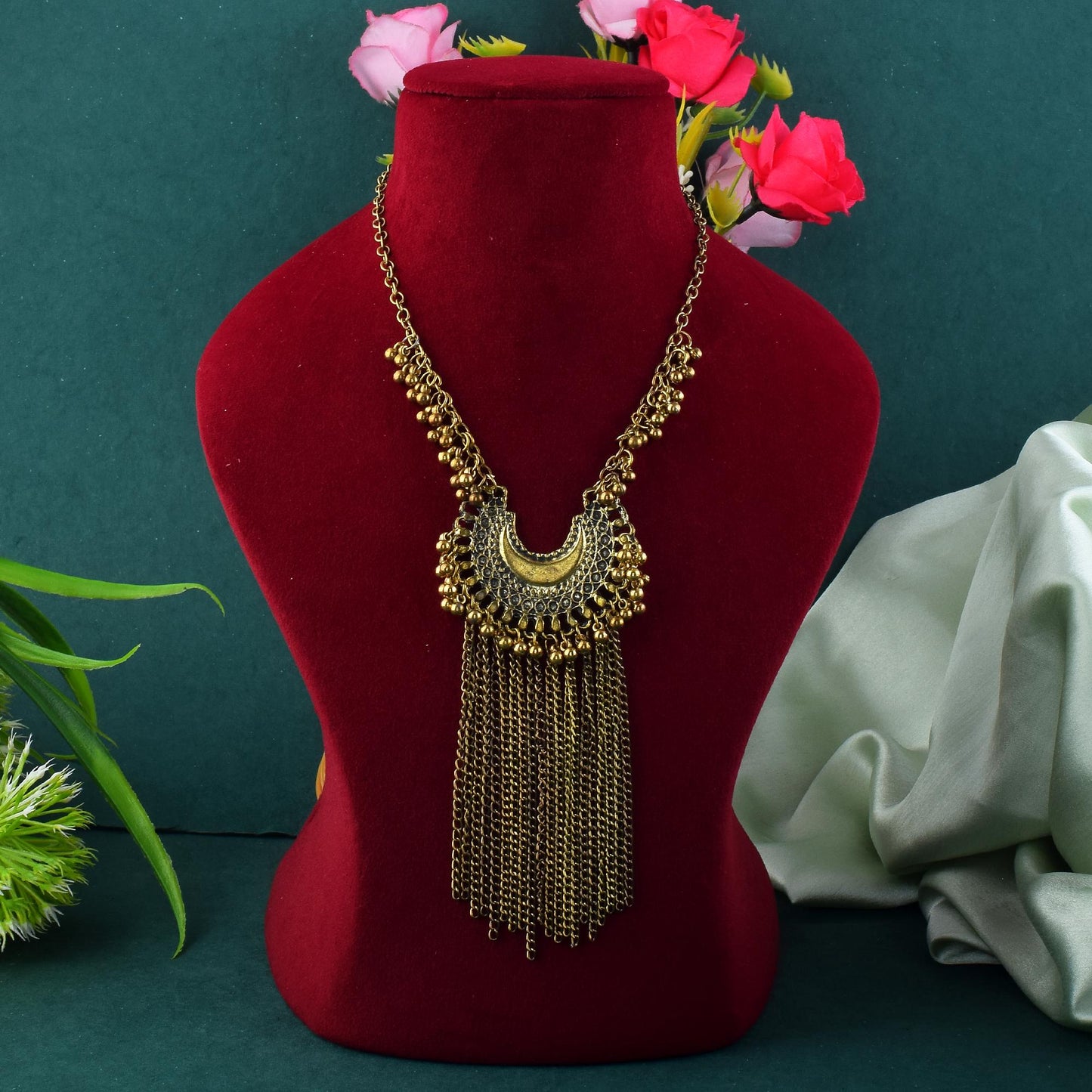 Zeitloses, goldfarbenes, oxidiertes Halsketten-Set für Feiern und Festtage