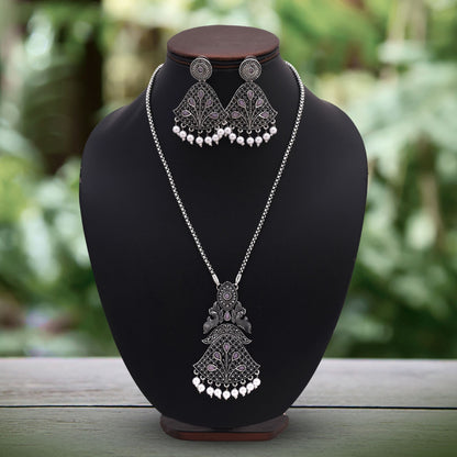 Elegantes, oxidiertes Halsketten-Set in Rosa für moderne Ethno-Fusion-Looks