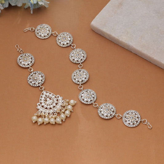 White Color Kundan Mathapatti with Maangtika Featuring Elegant Bridal Design and Royal Traditional Jewelry Look