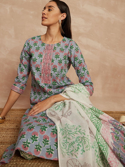 Kurta und Hose aus reiner Baumwolle mit Dupatta in Grau und Rosa mit ethnischen Motiven bedruckt