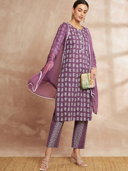 Purple Color Ethnic Motifs Printed Regular Pure Cotton Kurta with Trousers & With Dupatta