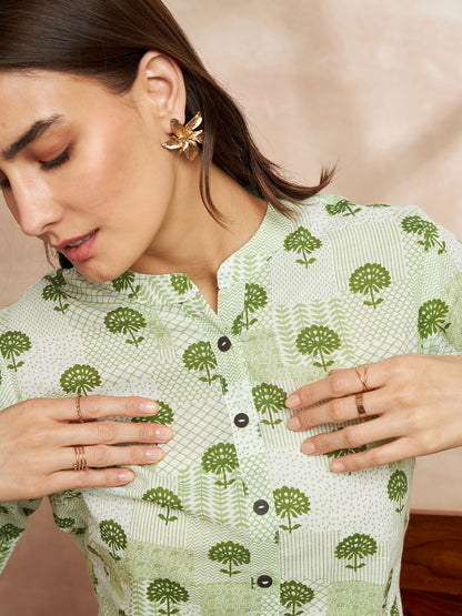 Green & White Color Floral Printed Straight Pure Cotton Kurta