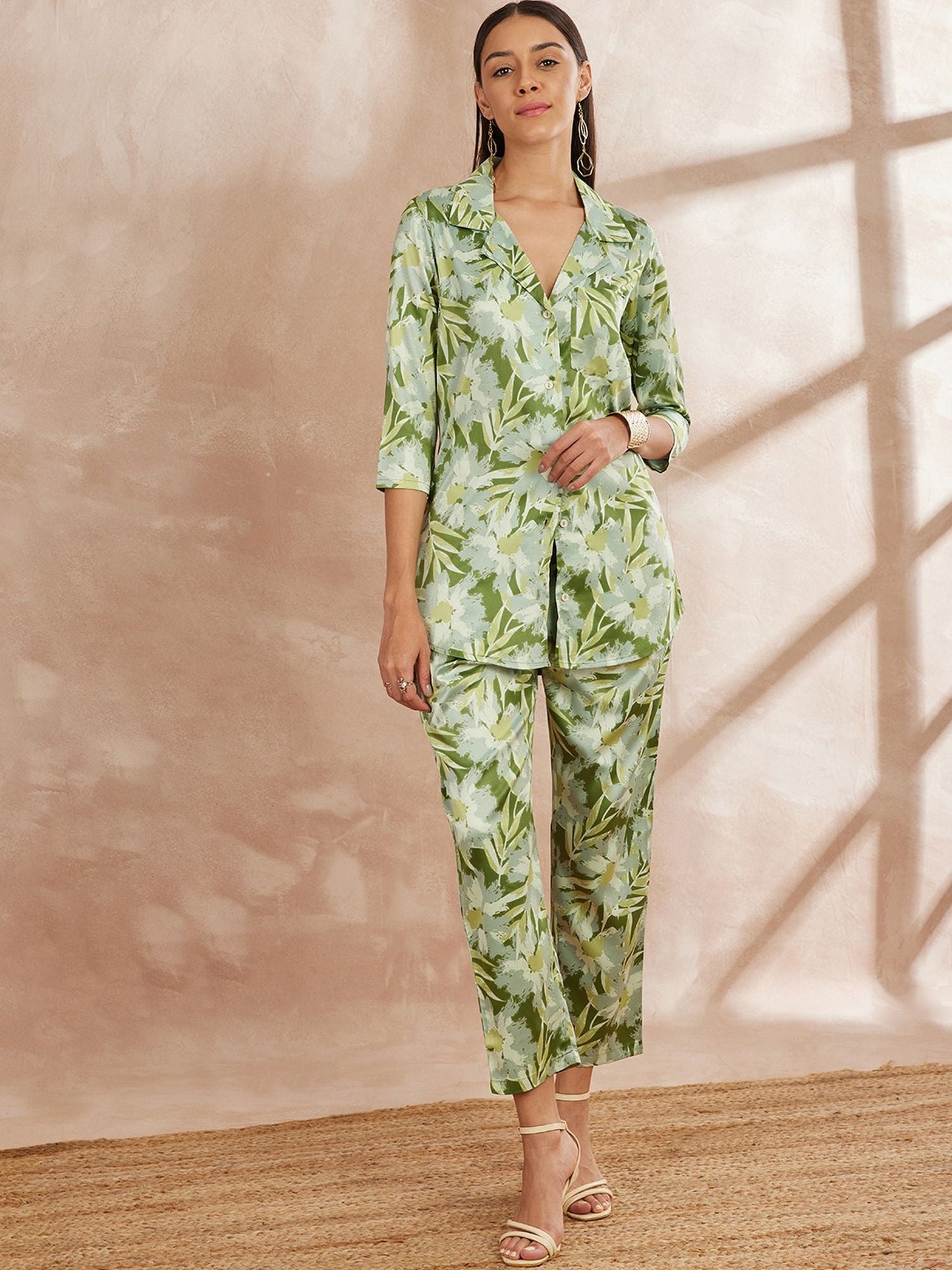 Green & White Color Floral Printed Top With Trousers