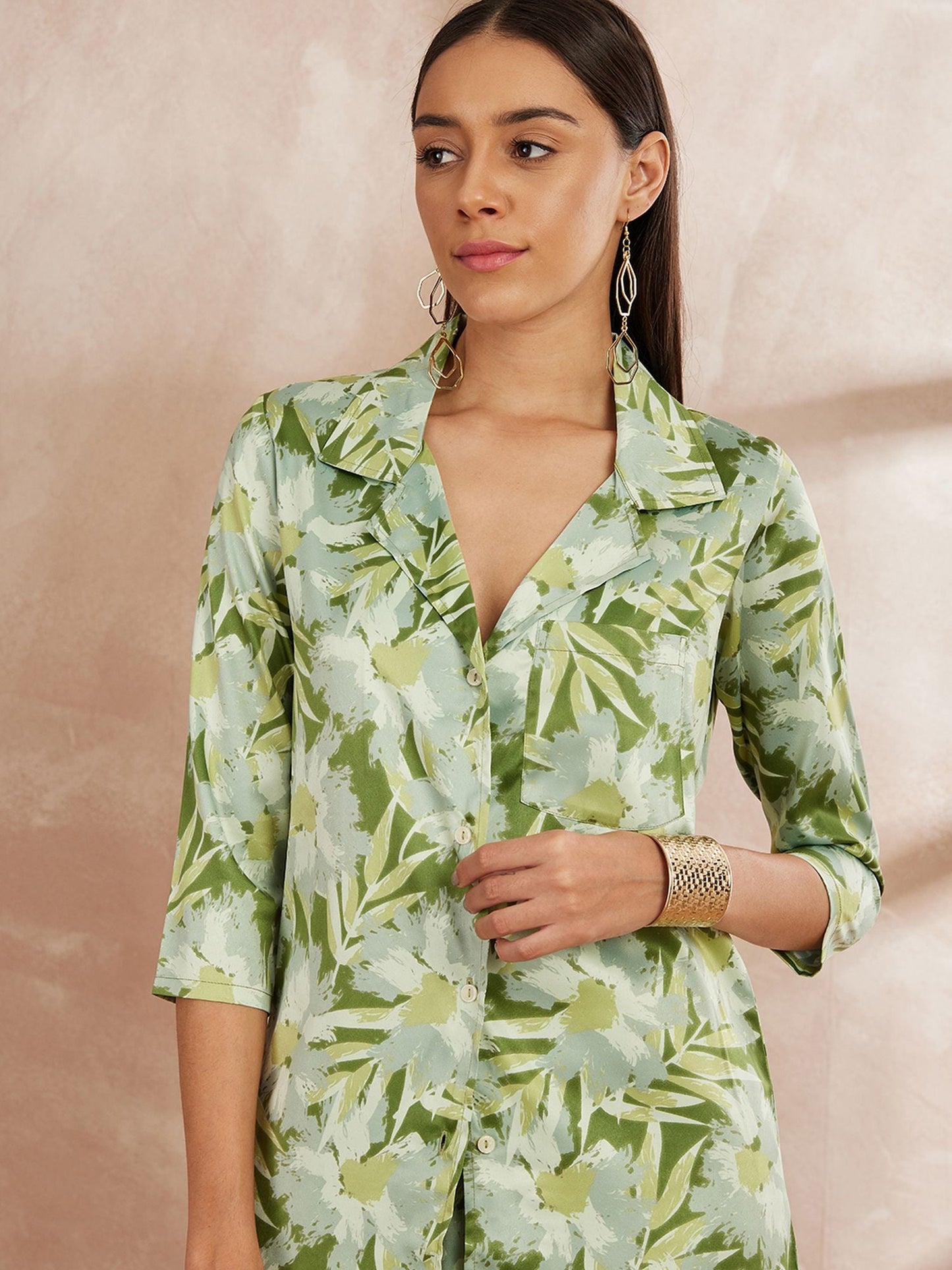 Green & White Color Floral Printed Top With Trousers
