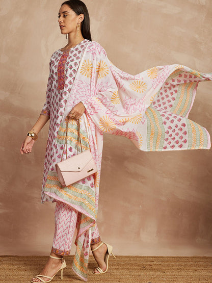 Rosafarbene, mit ethnischen Motiven bedruckte, gerade Kurta und Hose aus reiner Baumwolle mit Dupatta