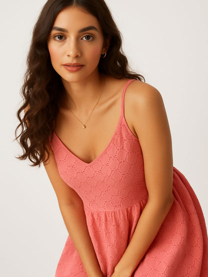Pinkfarbenes Schifli-Kleid für Damen