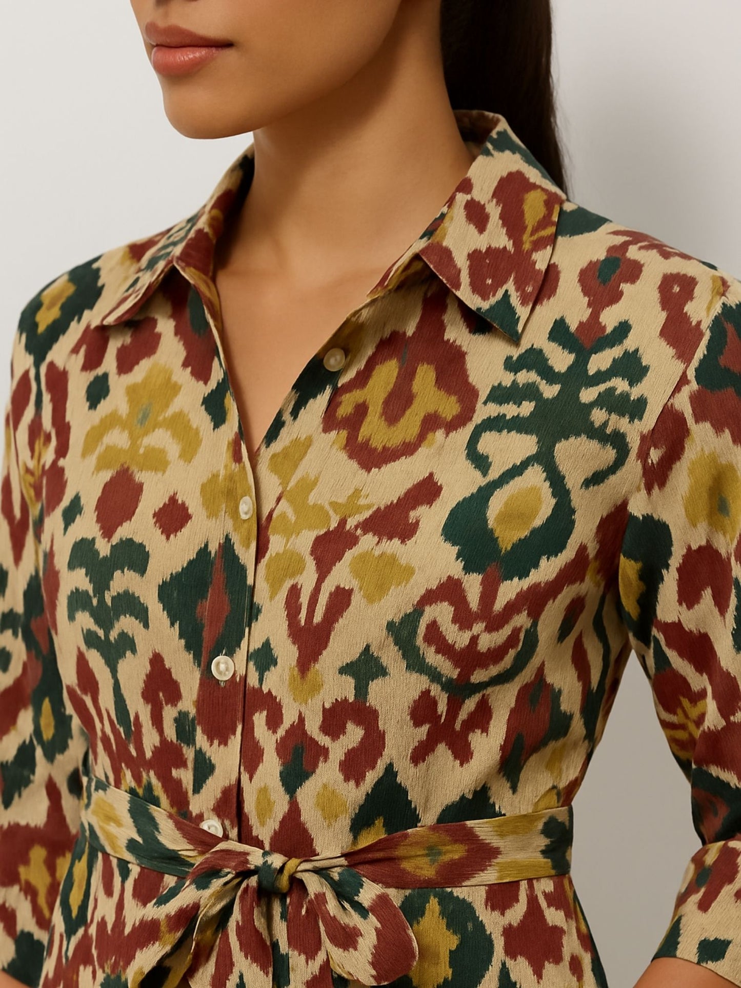 Ikat-inspirierte, mehrfarbige Kurti aus Viskose mit Allover-Print