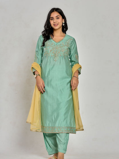 Minzgrünes Zari-besticktes Kurta mit Hose und Dupatta