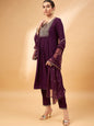 Lila besticktes A-Linien-Kurta mit Spiegelarbeiten, Hose und Dupatta