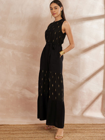 Schwarz- und goldfarbener bedruckter Basic-Jumpsuit