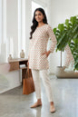 Cremefarbene, elegante, gerade geschnittene bedruckte Kurti