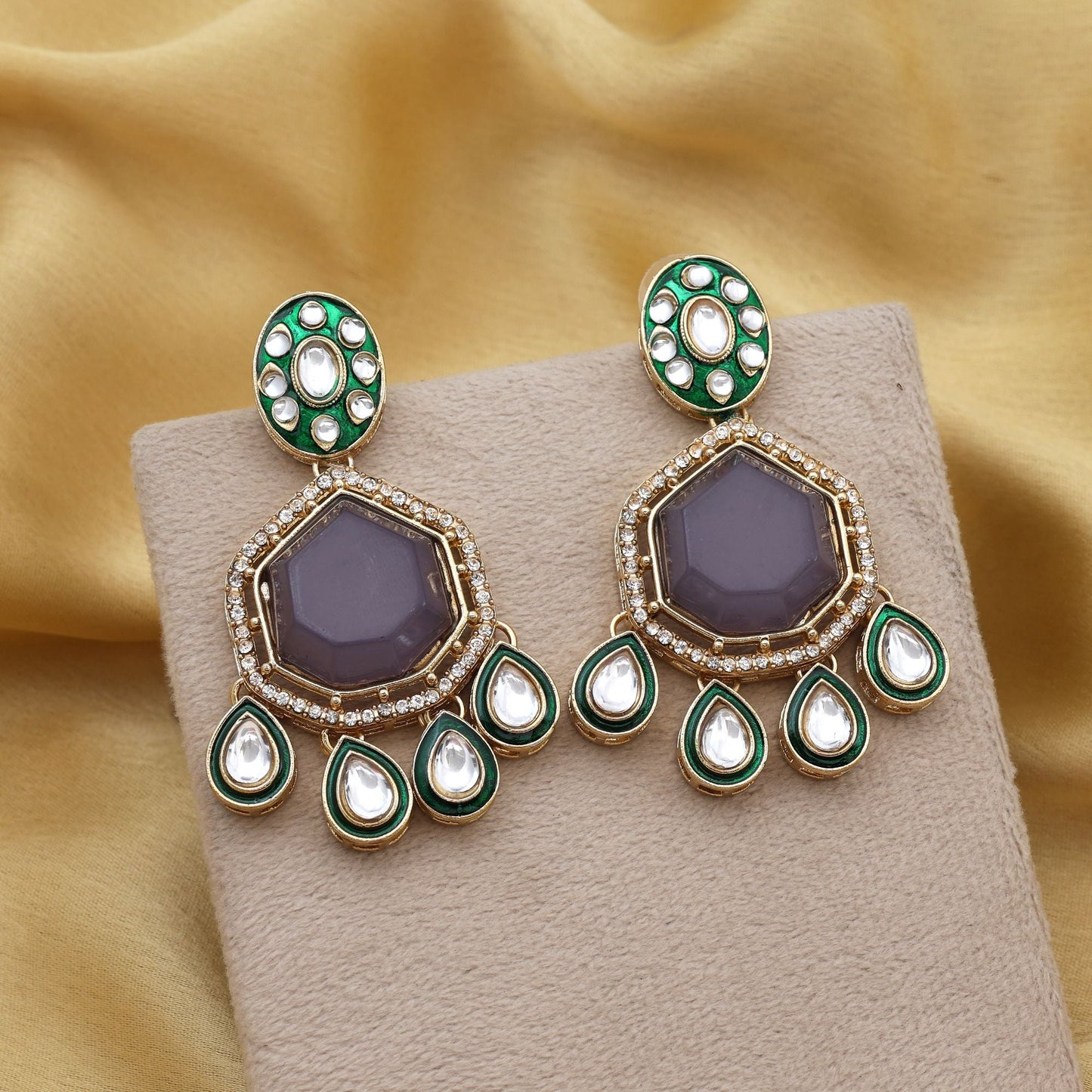 Modern Grey Color Kundan Earrings With Antique Design Perfect For Elegant Wedding Looks