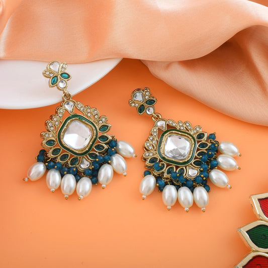 Kundan-Ohrringe in grüner Rama-Farbe