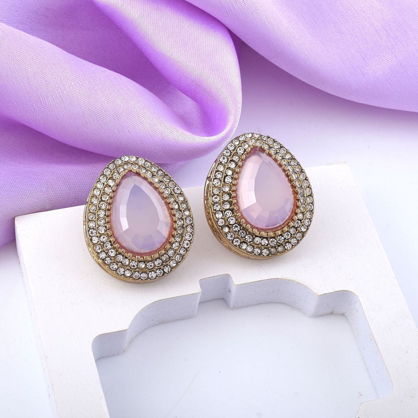 Hellviolette Kundan Ohrstecker