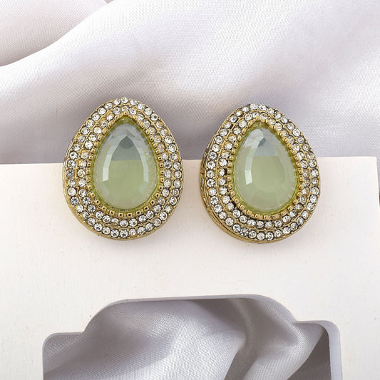 Kundan-Ohrstecker in Pista-Grün