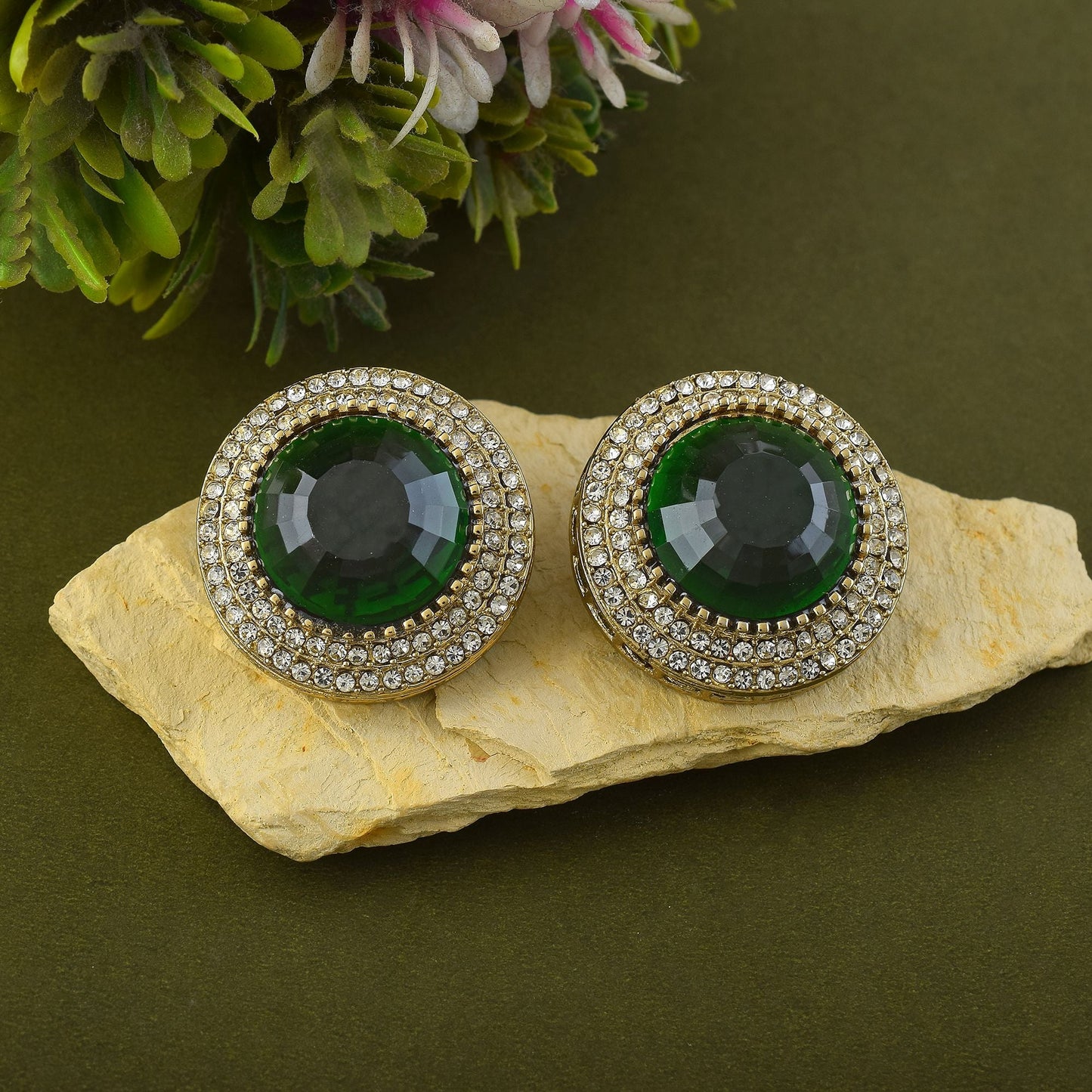 Green Color Stud Kundan Earrings