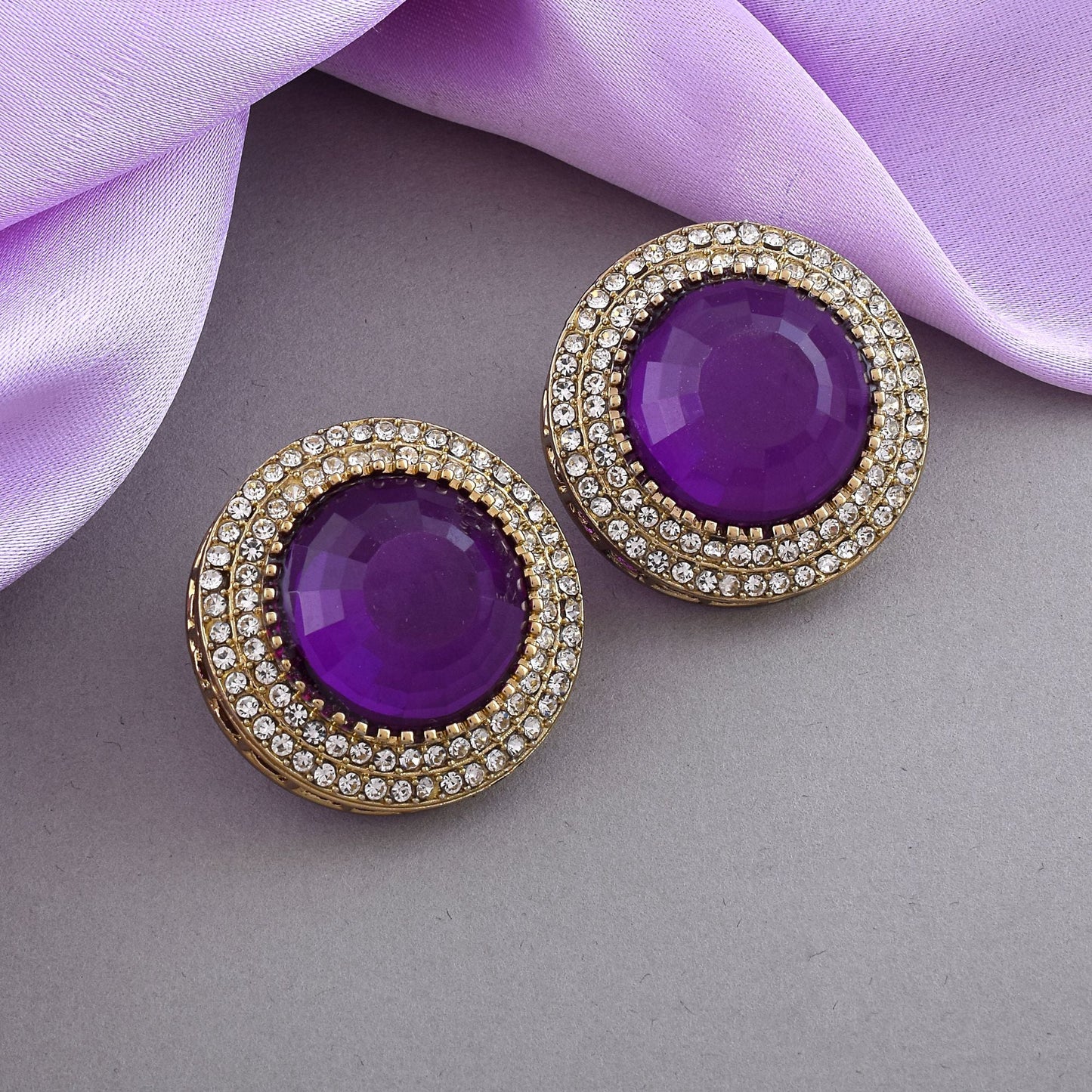 Lilafarbene Kundan-Ohrstecker