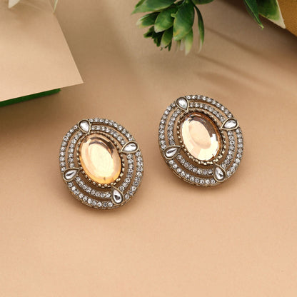 Shiny Gold Color Stud Kundan Earrings For Bridal And Elegant Style