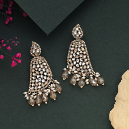 Shimmering Gold Color Kundan Earrings With Exquisite Craftsmanship And Finish