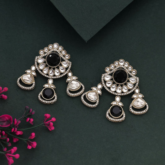 Charming Black Color Kundan Earrings With Glossy Finish For Modern Look