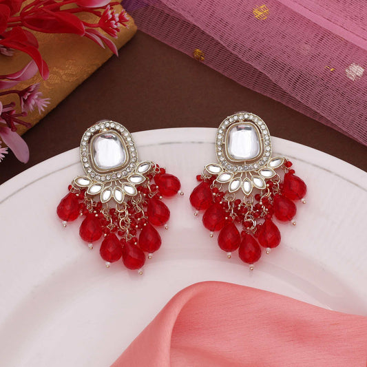 Rote Kundan-Ohrringe mit funkelndem Edelstein-Design für Brautkleidung