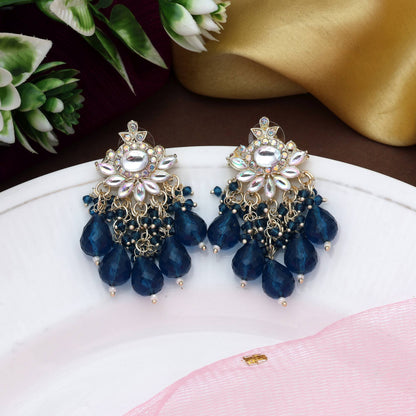 Tuerques Blaue Kundan Ohrringe mit königlichem traditionellem Stil und Glanz