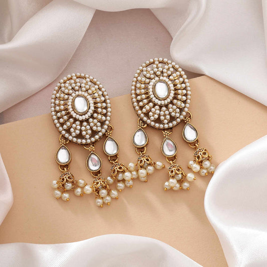 White Color Kundan Earrings With Polished Stones For Wedding Occasions