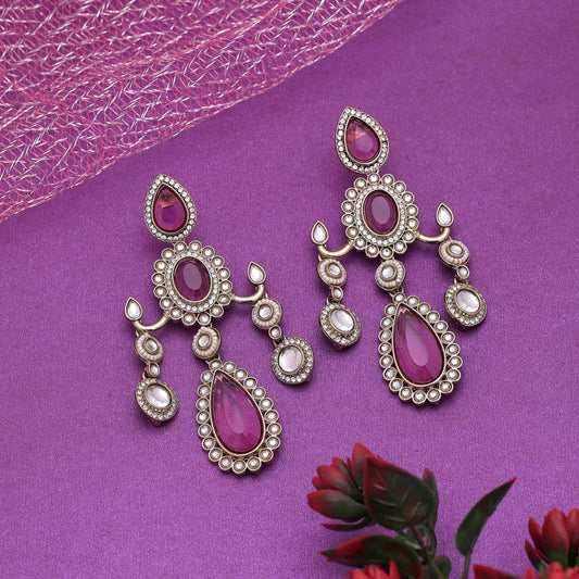 Magenta Kundan-Ohrringe für gewagte festliche Looks