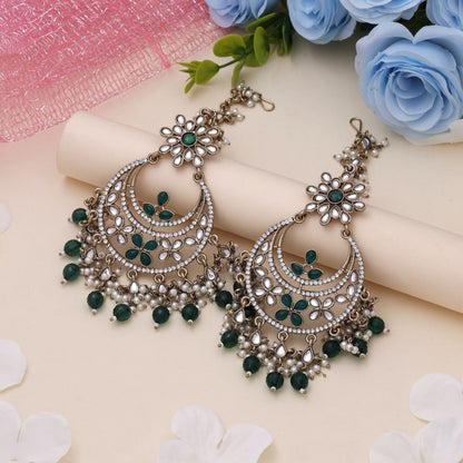 Green Color Kundan Earrings Featuring Traditional Kundan Earrings Tikka Set