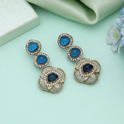 Blaue Kundan Ohrringe, königlicher traditioneller indischer Schmuck, stilvolles ethnisches Design