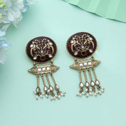 Ohrringe mit Meena-Arbeit in Maroon und Kundan im klassischen ethnischen Brautschmuckdesign