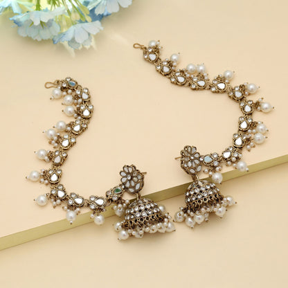 Weiße Spiegel- & Kundan-Ohrringe Elegantes traditionelles Party-Schmuckdesign